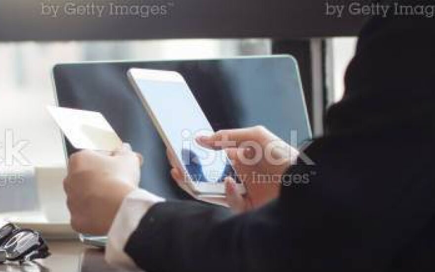 Card Status Management